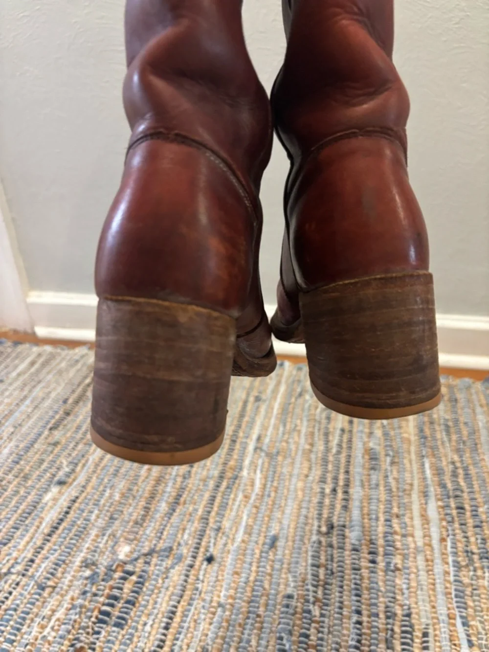 Vintage 1970s FRYE Campus Longhorn Burgundy Tall Leather Boots - Size 6 - Picture 6 of 11